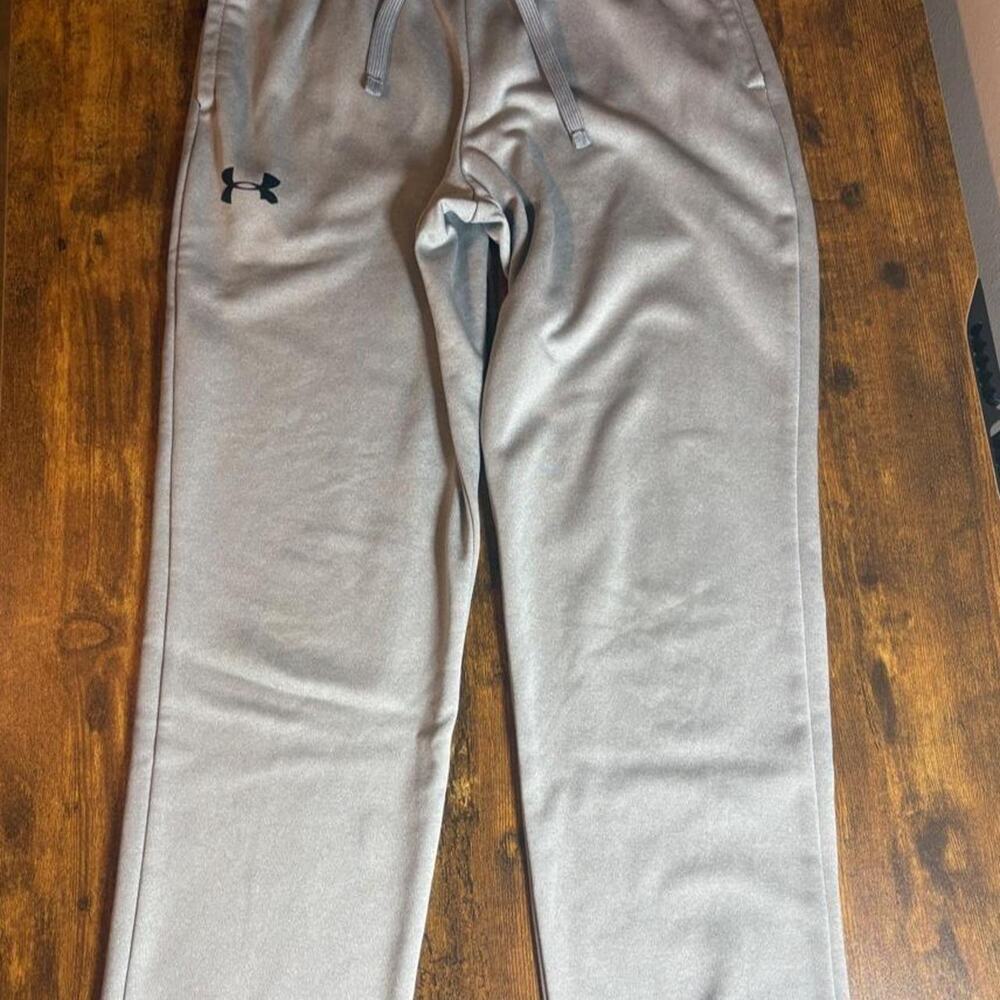 Gray under armour sweatpants